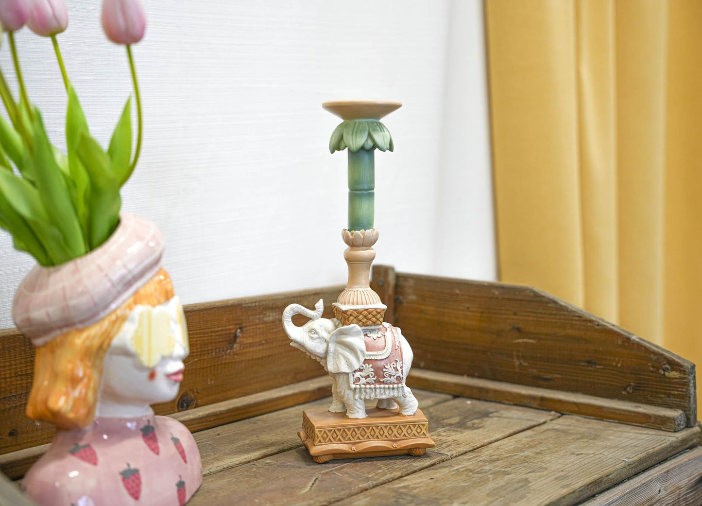 Kandelaar - Olifant roze/groen - Polyresin - 34,50 cm